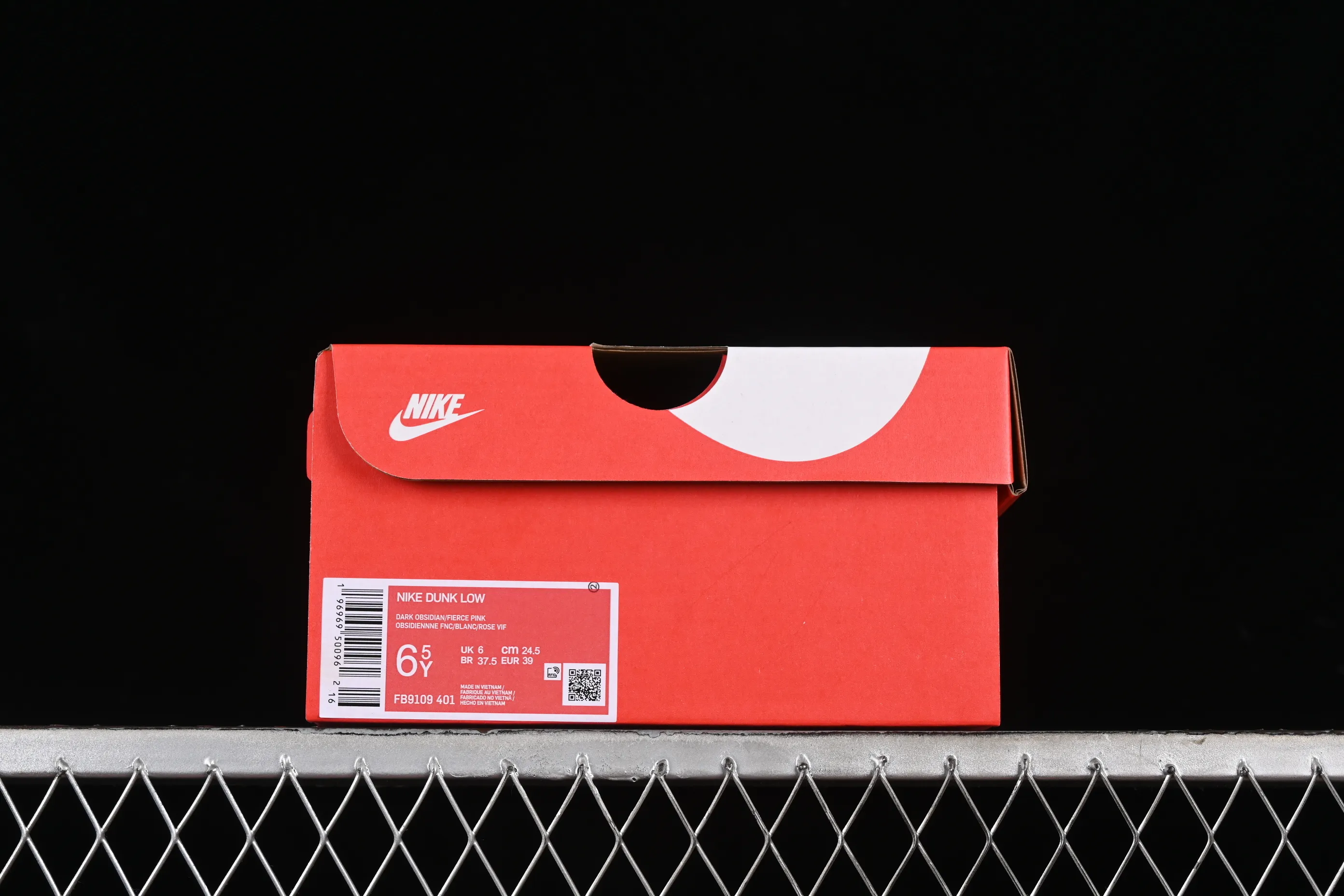 All categories Nk SB Dunk series Nk SB Dunk Low low-top sneakers Nk Dunk Low Retr niche graffiti SB strap low-top casual sneakers FB9109-401